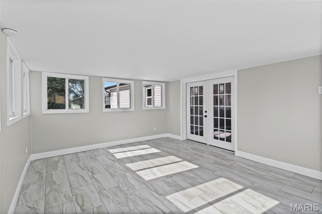 Florissant, Missouri 63033, United States, 3 Bedrooms Bedrooms, ,3 BathroomsBathrooms,Residential,Active,245716