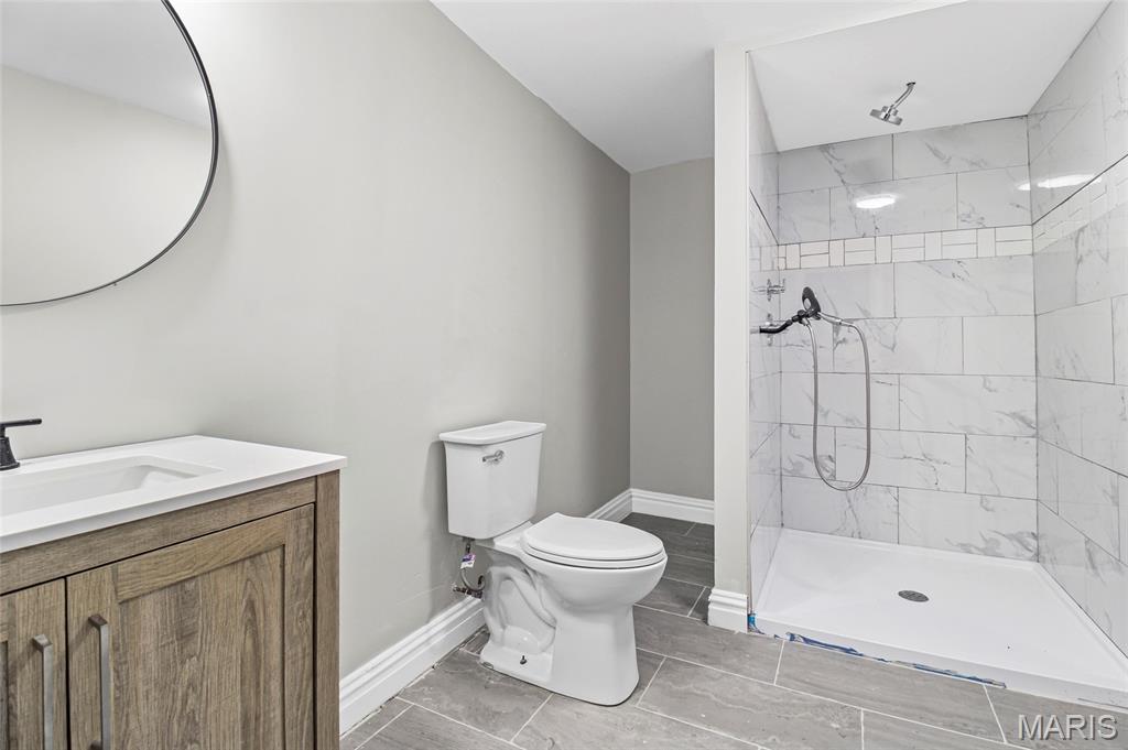 Florissant, Missouri 63033, United States, 3 Bedrooms Bedrooms, ,3 BathroomsBathrooms,Residential,Active,245716