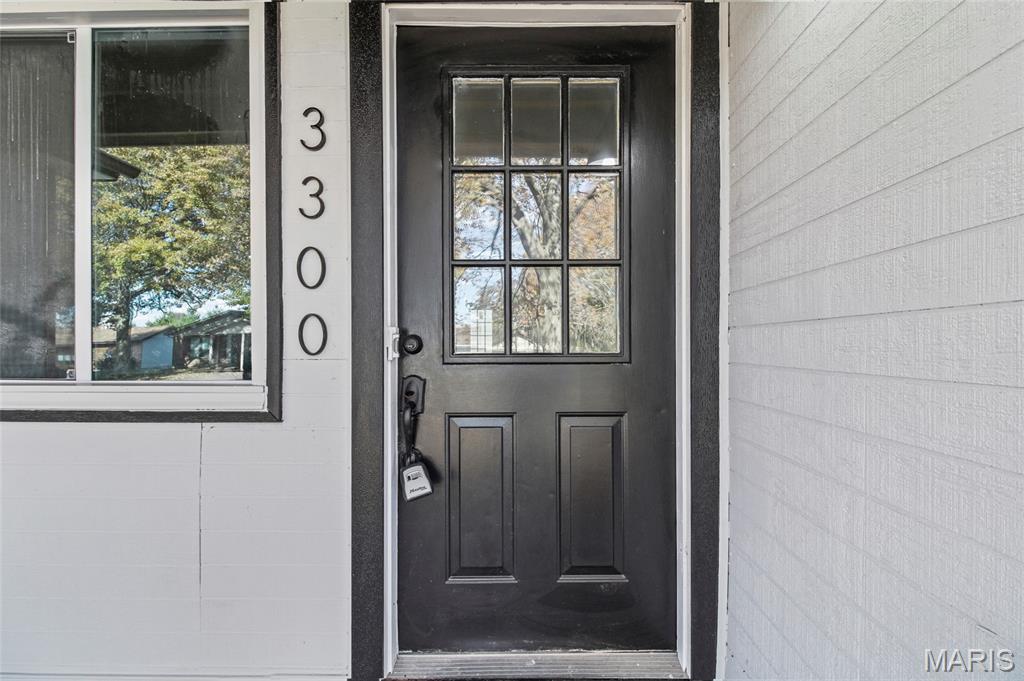 Florissant, Missouri 63033, United States, 3 Bedrooms Bedrooms, ,3 BathroomsBathrooms,Residential,Active,245716