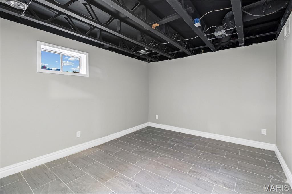 Florissant, Missouri 63033, United States, 3 Bedrooms Bedrooms, ,3 BathroomsBathrooms,Residential,Active,245716