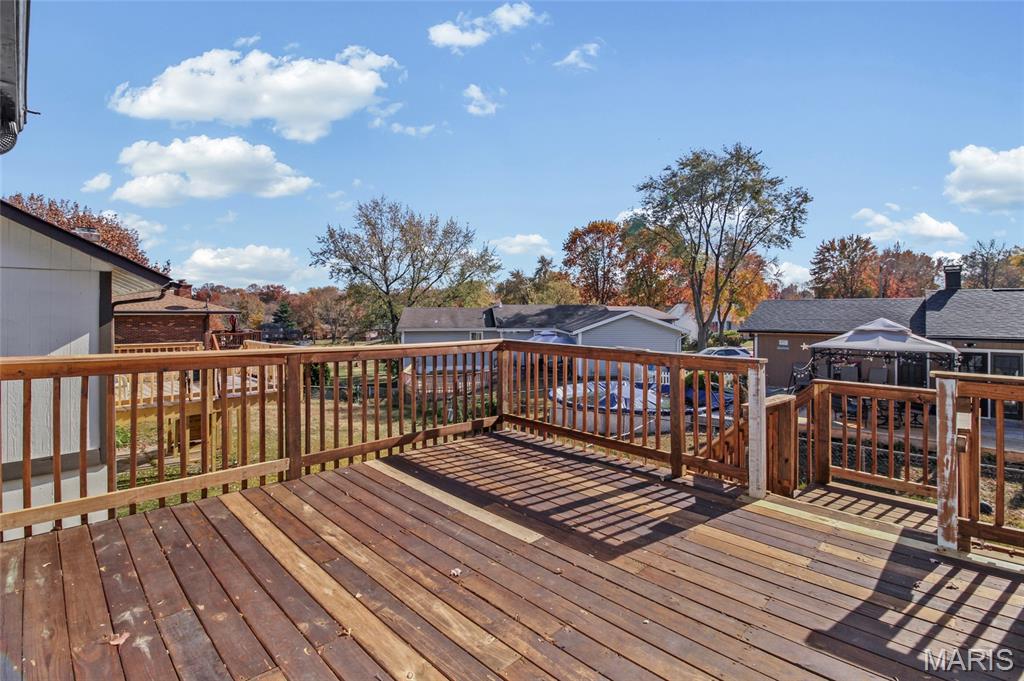 Florissant, Missouri 63033, United States, 3 Bedrooms Bedrooms, ,3 BathroomsBathrooms,Residential,Active,245716