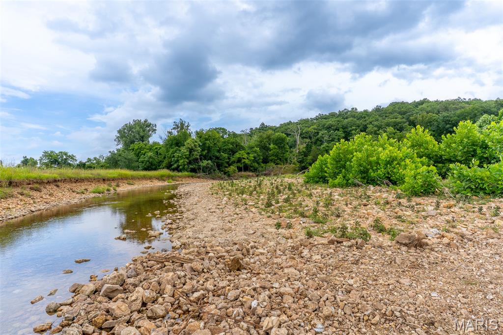 2150 Rock Bluff Hill