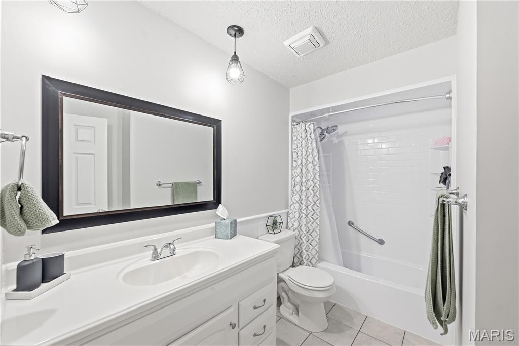 Wood Lake Condo - Residential