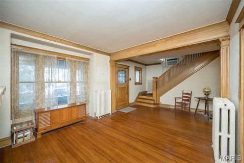 Tiny photo for 410 W Argonne Drive, Kirkwood, MO 63122 (MLS # 25067913)