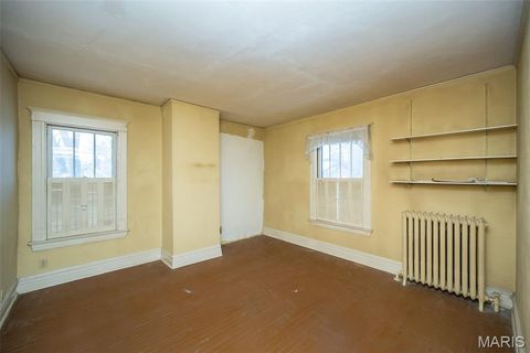 Tiny photo for 410 W Argonne Drive, Kirkwood, MO 63122 (MLS # 25067913)