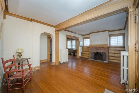 Tiny photo for 410 W Argonne Drive, Kirkwood, MO 63122 (MLS # 25067913)