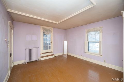 Tiny photo for 410 W Argonne Drive, Kirkwood, MO 63122 (MLS # 25067913)