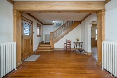 Tiny photo for 410 W Argonne Drive, Kirkwood, MO 63122 (MLS # 25067913)