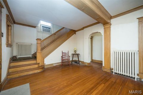 Tiny photo for 410 W Argonne Drive, Kirkwood, MO 63122 (MLS # 25067913)