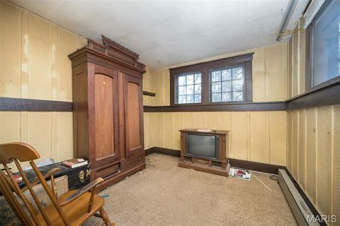 Tiny photo for 410 W Argonne Drive, Kirkwood, MO 63122 (MLS # 25067913)