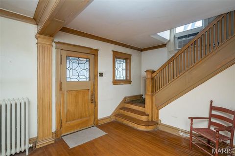 Tiny photo for 410 W Argonne Drive, Kirkwood, MO 63122 (MLS # 25067913)