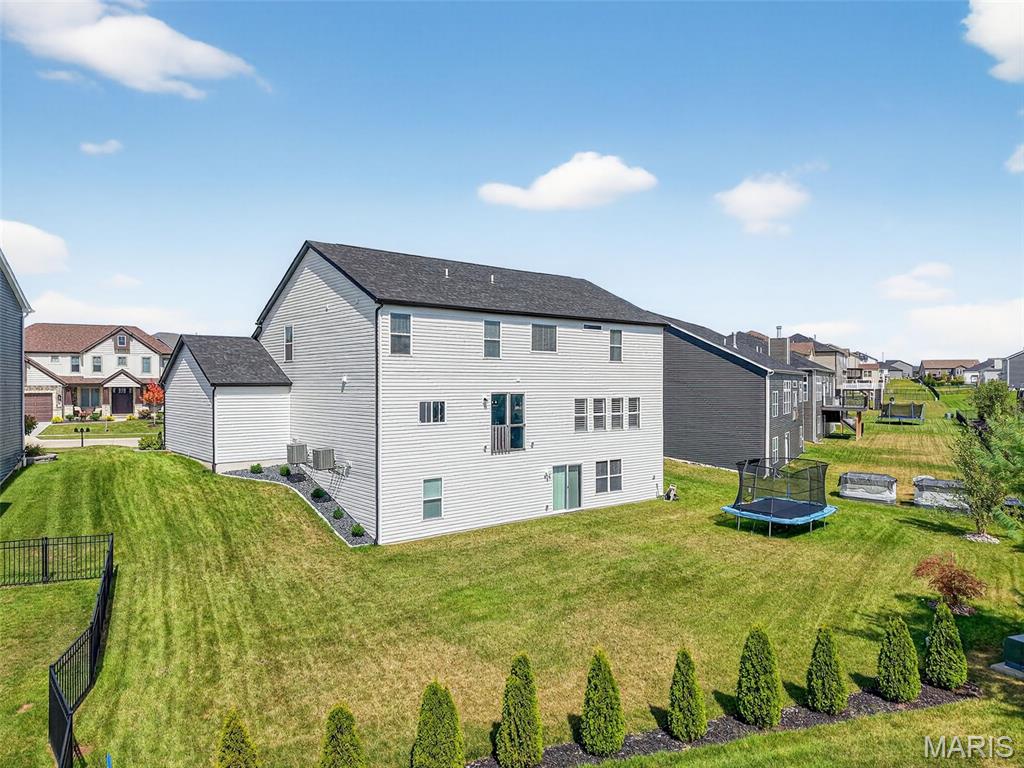 Lake St Louis, Missouri 63367, United States, 4 Bedrooms Bedrooms, ,3 BathroomsBathrooms,Residential,Active,199700