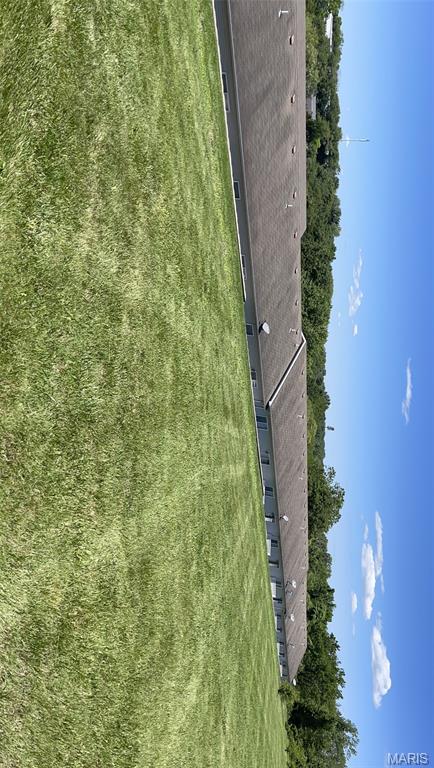 Willows At The Lake - Land