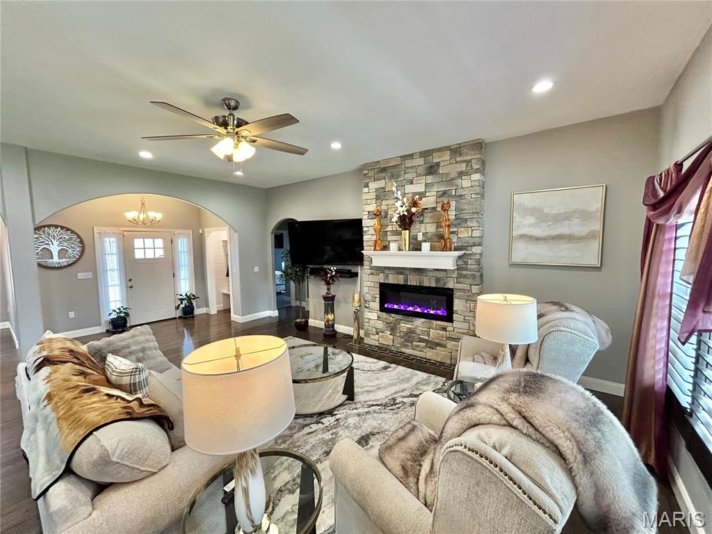 Country Oaks Estate - Residential