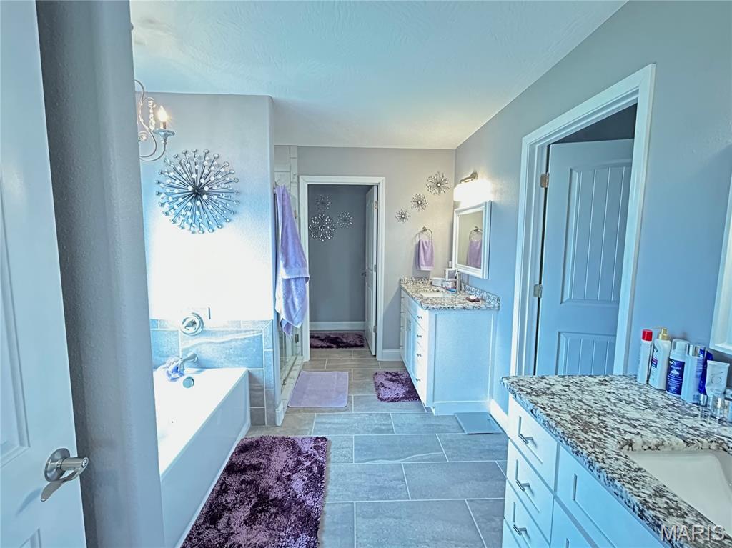 Country Oaks Estate - Residential