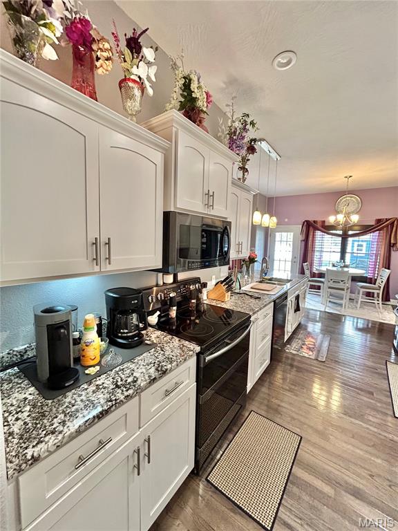 Country Oaks Estate - Residential