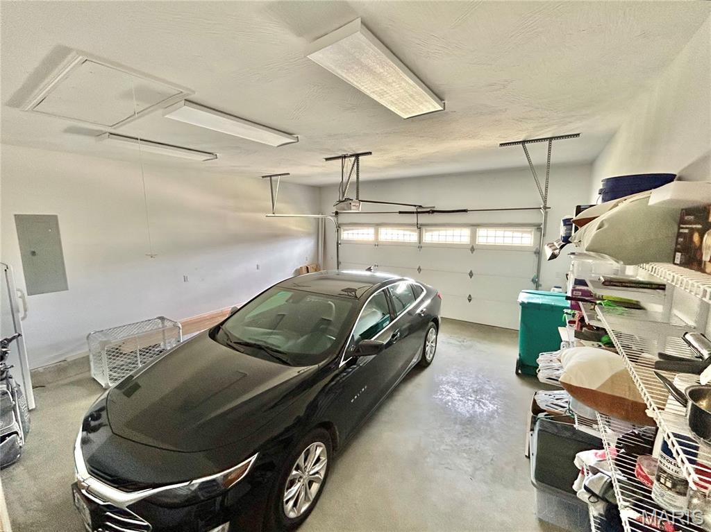 Country Oaks Estate - Residential