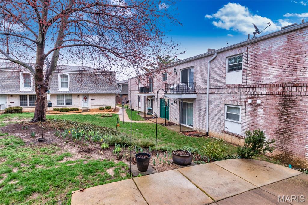 Chateau De Ville Condo Sec - Residential