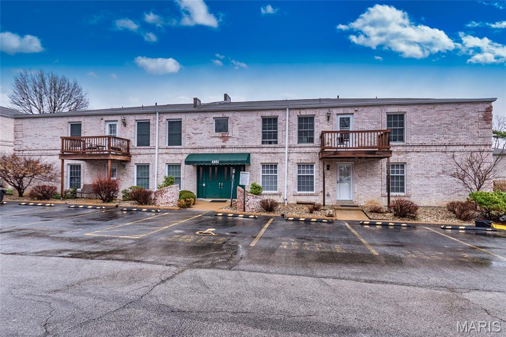 Chateau De Ville Condo Sec - Residential