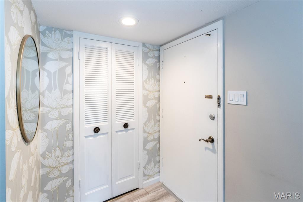 Chateau De Ville Condo Sec - Residential