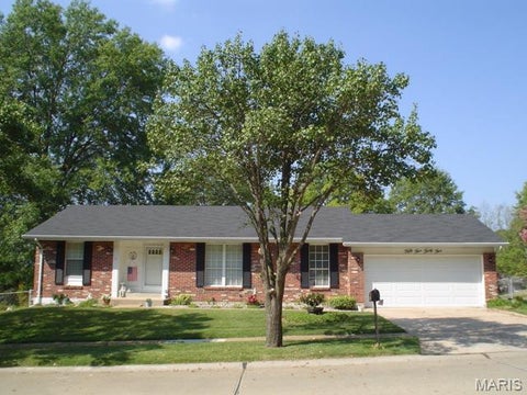 Photo of 5535 Seagrave Court, St Louis, MO 63129 (MLS # 26061299)
