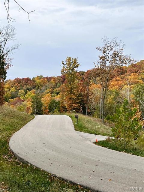 3539 Red Oak Imperial MO 63052