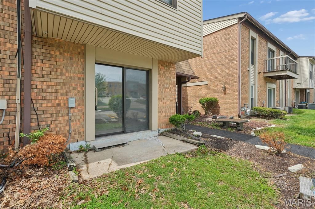 Photo of 1279 Guelbreth Lane #207, St Louis, MO 63146 (MLS # 26025616)