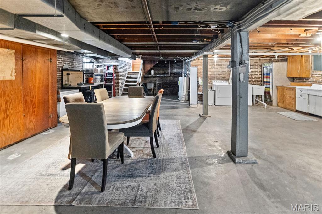 Collinsville, Illinois 62234, United States, 2 Bedrooms Bedrooms, ,1 BathroomBathrooms,Residential,Coming Soon,229638