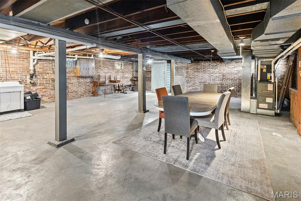 Collinsville, Illinois 62234, United States, 2 Bedrooms Bedrooms, ,1 BathroomBathrooms,Residential,Coming Soon,229638