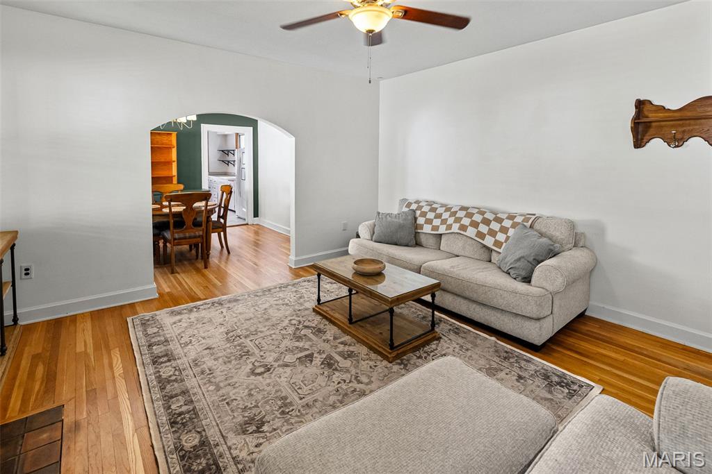 Collinsville, Illinois 62234, United States, 2 Bedrooms Bedrooms, ,1 BathroomBathrooms,Residential,Coming Soon,229638