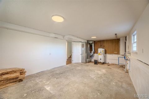 Tiny photo for 227 E Fremont Road, Lebanon, MO 65536 (MLS # 26030637)