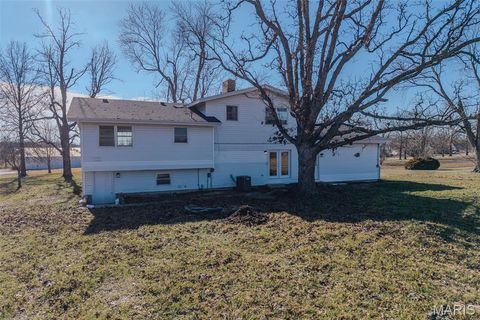 Tiny photo for 227 E Fremont Road, Lebanon, MO 65536 (MLS # 26030637)