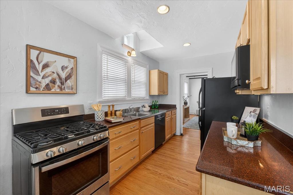 Dickson Place - Residential