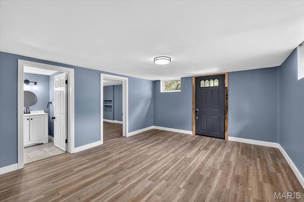 West Walnut Manor - Residential