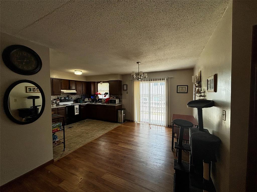 627 Hendricks Drive 627 & 629