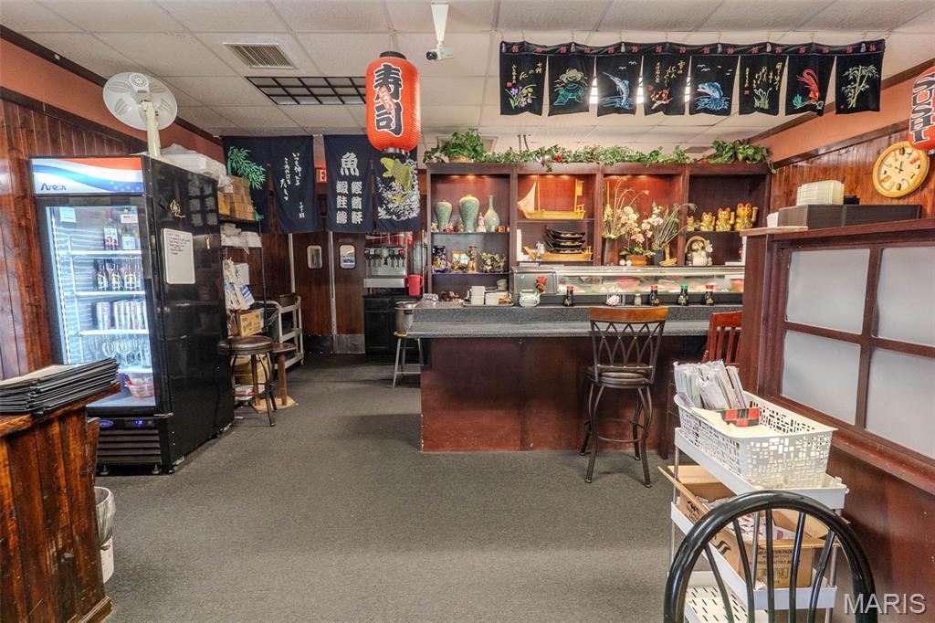 n/a - Commercial Sale