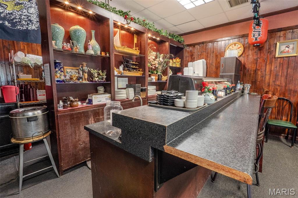 n/a - Commercial Sale