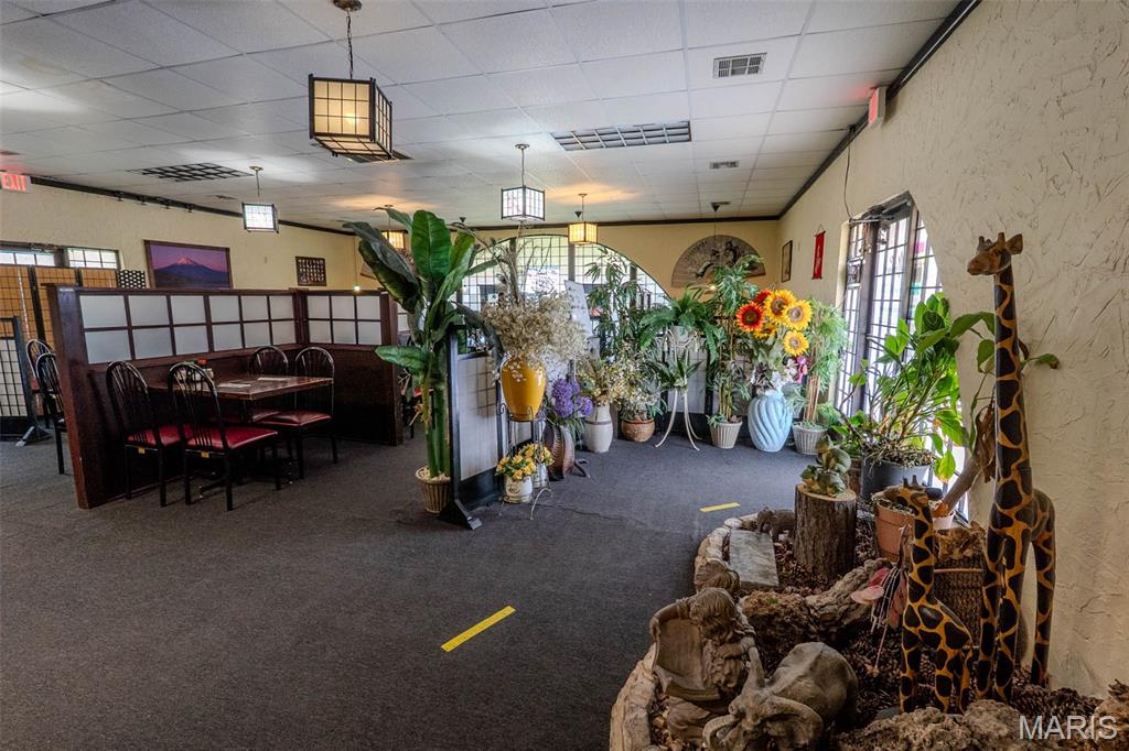 n/a - Commercial Sale