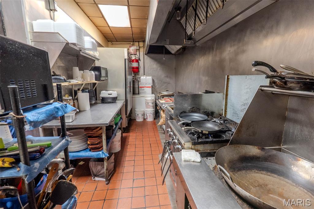 n/a - Commercial Sale