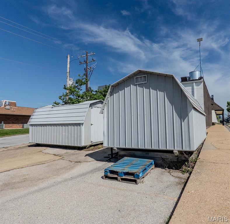 n/a - Commercial Sale