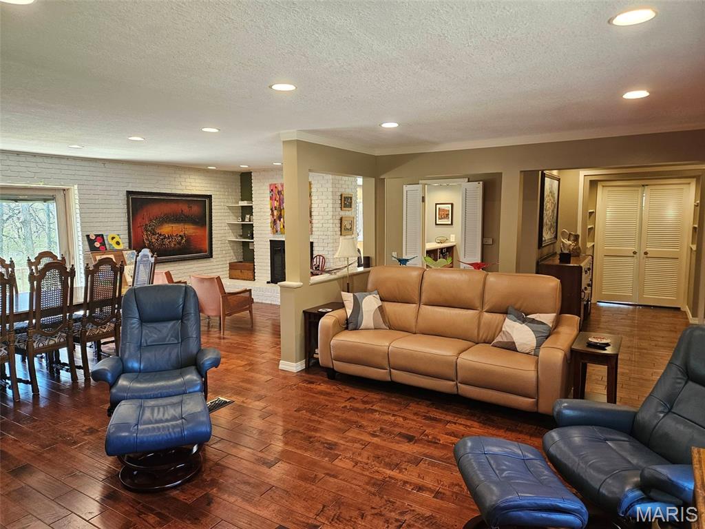 El Rancho Estates - Residential