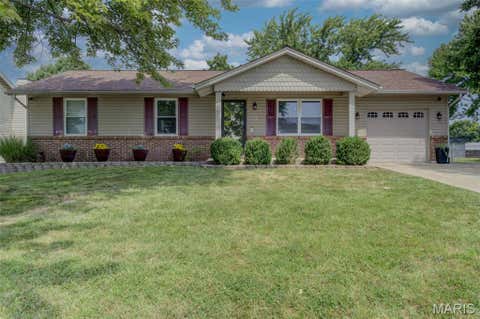 Photo of 4 Vanguard Drive, St Peters, MO 63376 (MLS # 26044962)