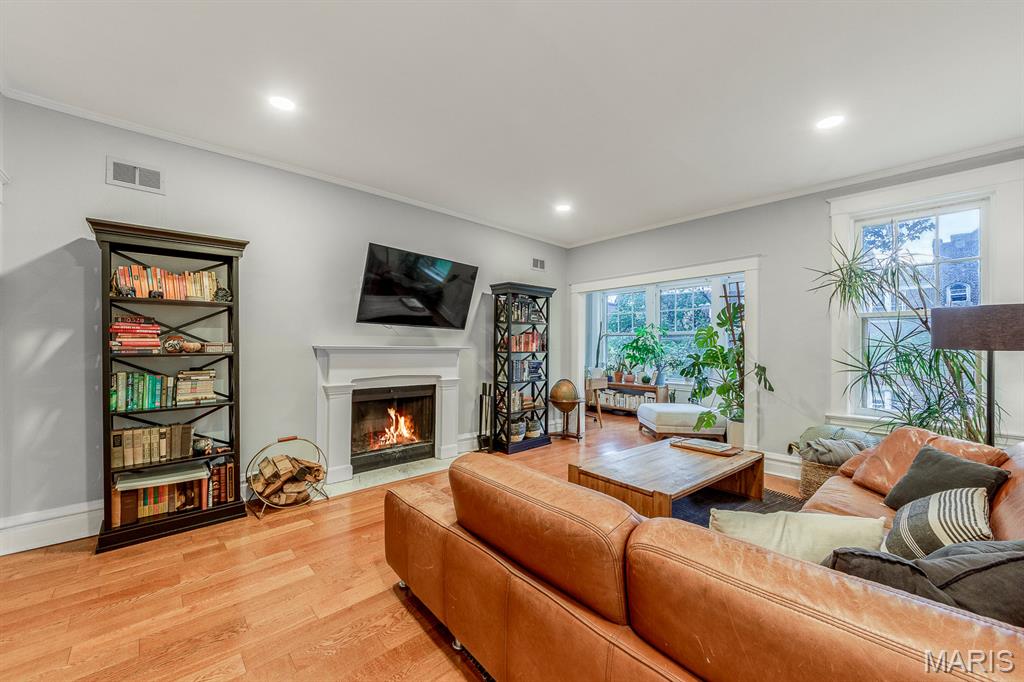 4928 Buckingham Court 2W