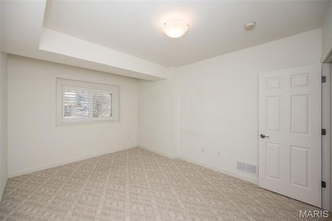 Tiny photo for 904 Chesterfield Villas Cir Circle, Chesterfield, MO 63017 (MLS # 26001635)