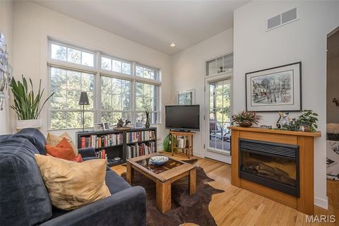 Tiny photo for 904 Chesterfield Villas Cir Circle, Chesterfield, MO 63017 (MLS # 26001635)