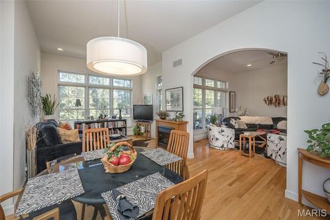 Tiny photo for 904 Chesterfield Villas Cir Circle, Chesterfield, MO 63017 (MLS # 26001635)