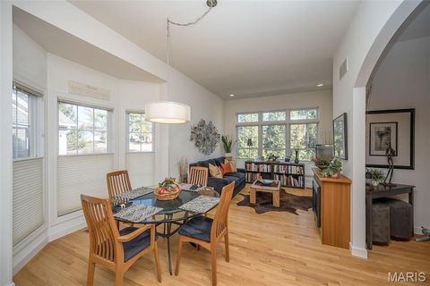 Tiny photo for 904 Chesterfield Villas Cir Circle, Chesterfield, MO 63017 (MLS # 26001635)