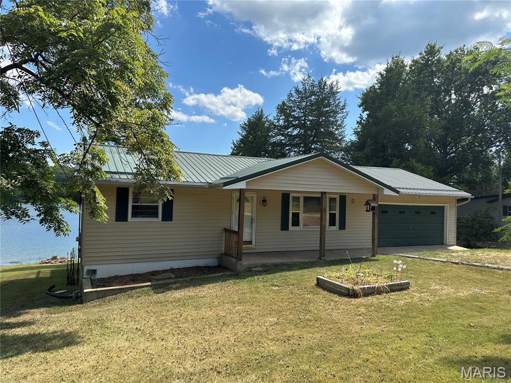3937 Lakeshore Drive