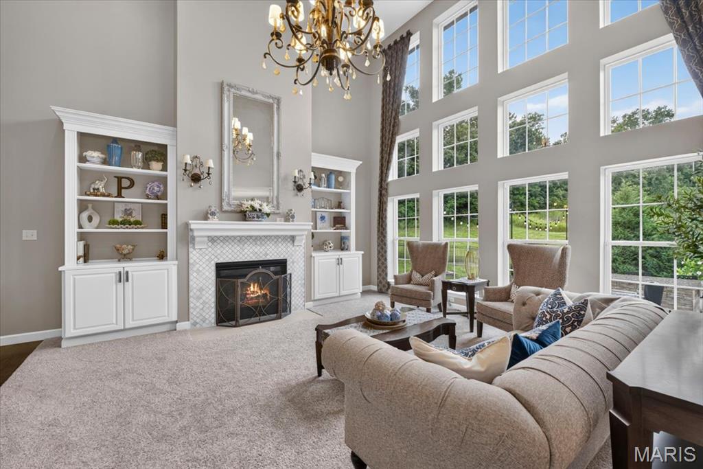 9818 Grandview Lake Court