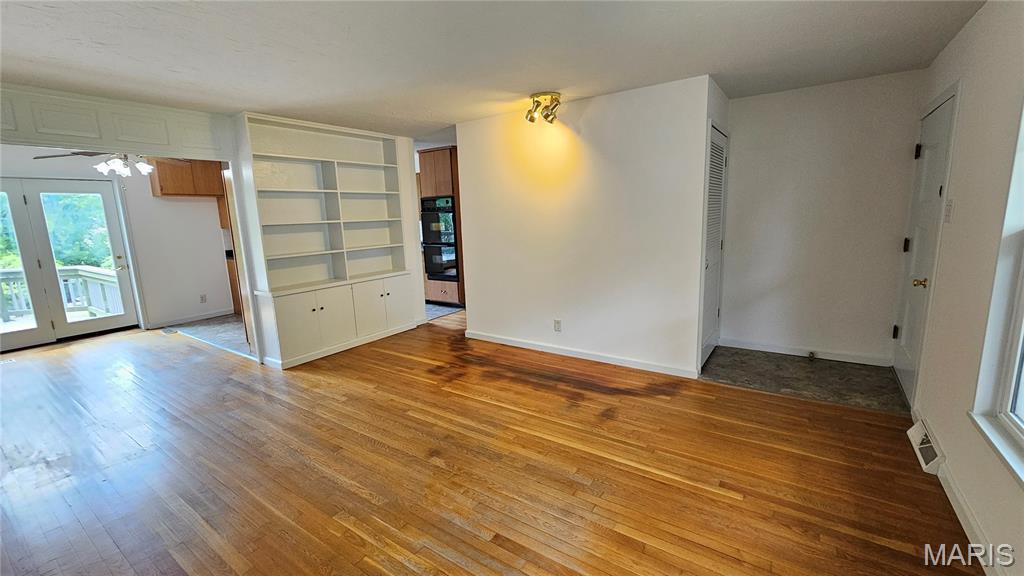 Teakwood Place - Residential